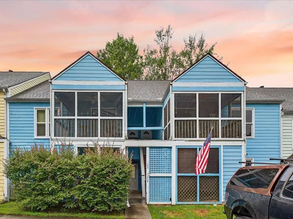 104 Peacock Pl, Summerville, SC 29485