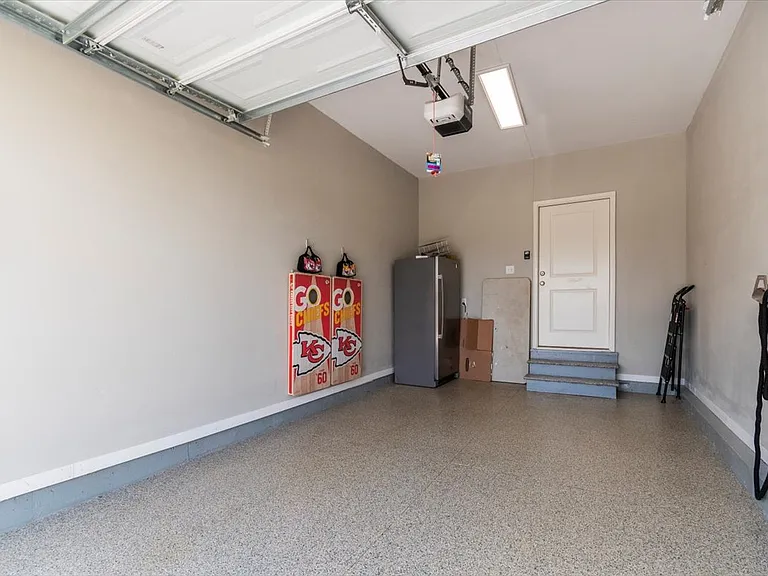 1095 N Findley St #1 — Photo 22