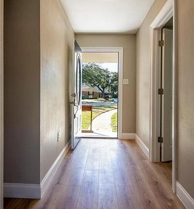 4th image of 533 Chatsworth Dr
