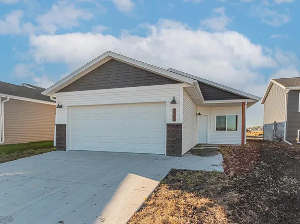 6752 66th Ave S, Horace, ND 58047