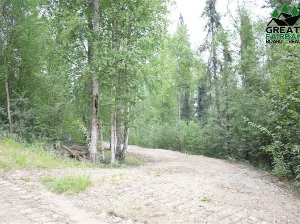 2048 Pine Cone Rd, Fairbanks, AK 99709