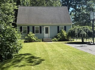 98 Indian Run Rd, Bellingham, MA 02019