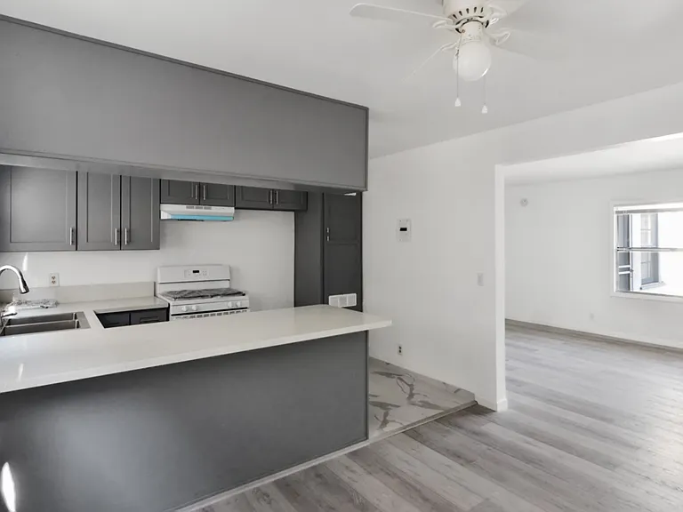 20533 Vanowen St #2 — Photo 2