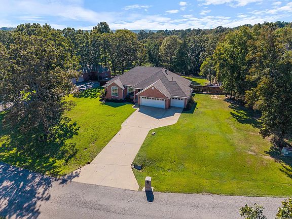2nd image of 110 Kerryville Dr