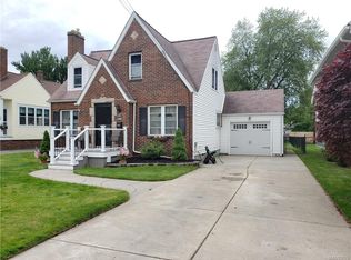121 Tampa Dr, Buffalo, NY 14220
