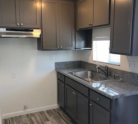 Brand new kitchen with Granite counter tops