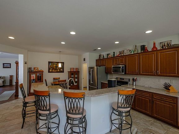 5th image of 13657 Buena Vista Ct