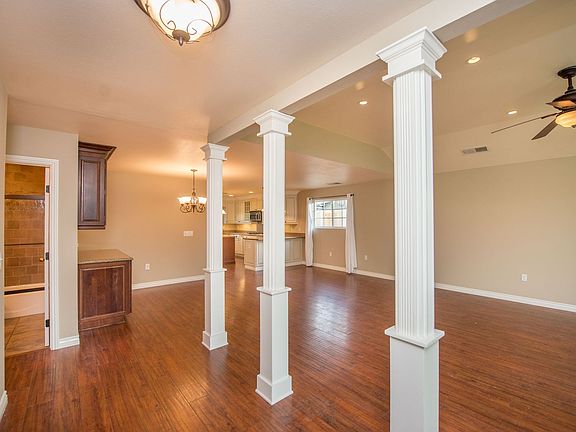 2nd image of 2386 Carlton Pl