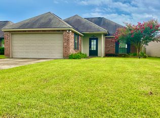 40453 Bailey Dr, Gonzales, LA 70737