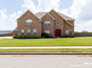 423 Eagle Ridge Dr, Farmington, AR 72730