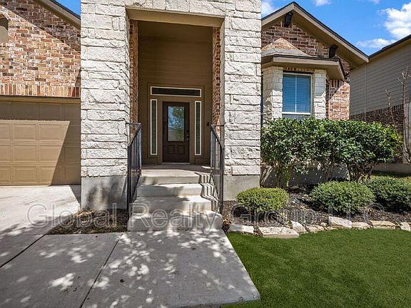 4th image of 15307 McKays Lark