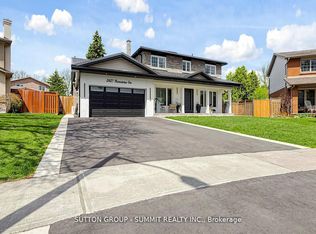 2427 Ravensthorpe Cres, Mississauga, ON L5C2Y4