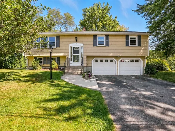 7 Hancock St, Milford, MA 01757