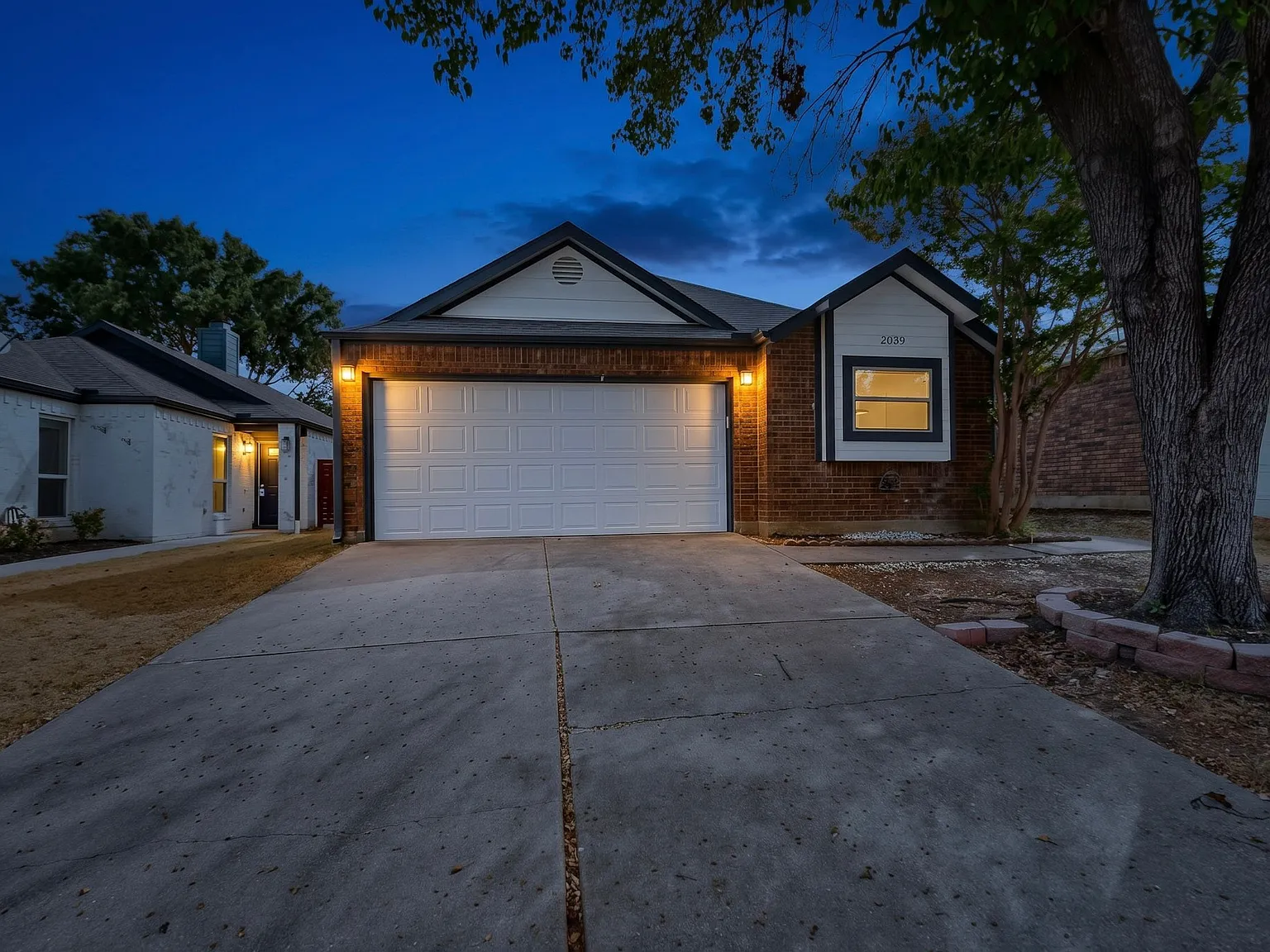3 bed, 1278 sqft, $2,100 — Photo 3