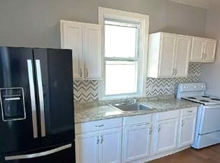 36 Tremont St #2A, Irvington, NJ 07111
