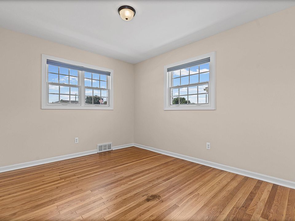 8587 Christine St, photo 25