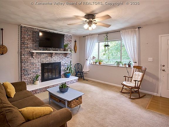 4th image of 115 Mountaineer Ln