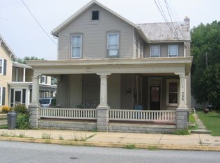 733 Main St #1, Akron, PA 17501