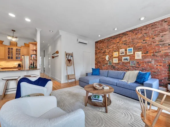 6 Columbus Sq APT 3, Boston, MA 02116