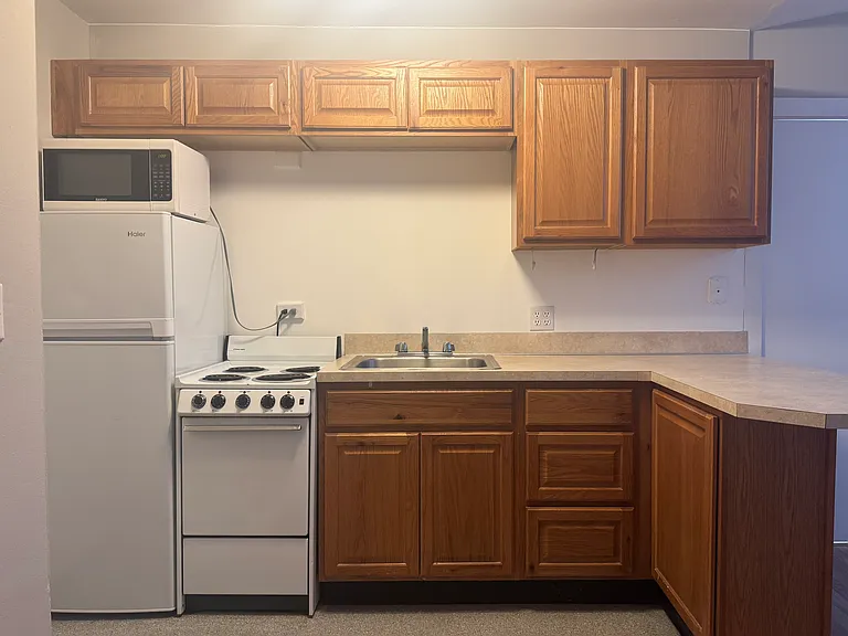 Sherwood Apartments — Photo 25