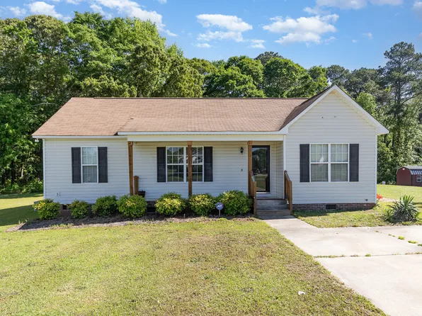 116 Meade Dr, Four Oaks, NC 27524