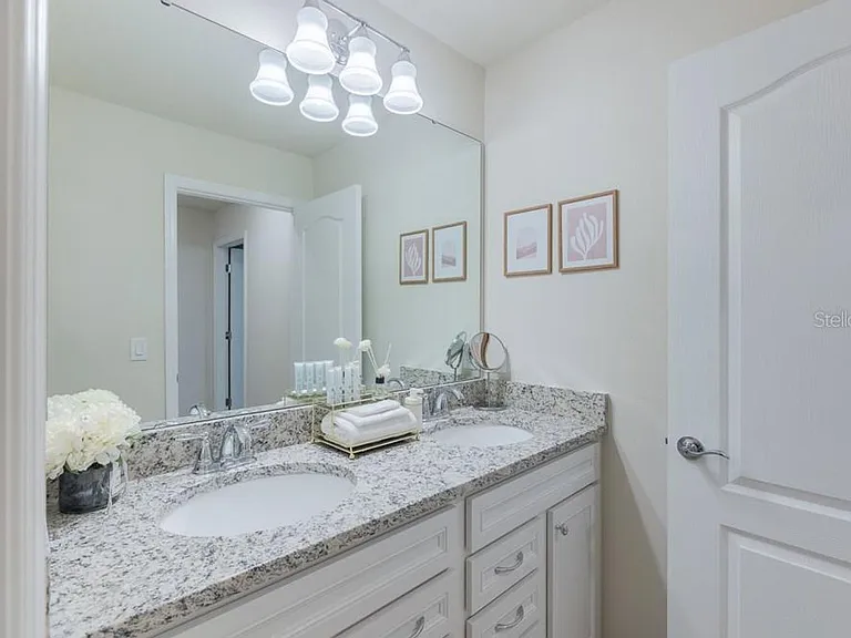 7215 Oakmoss Loop — Photo 21