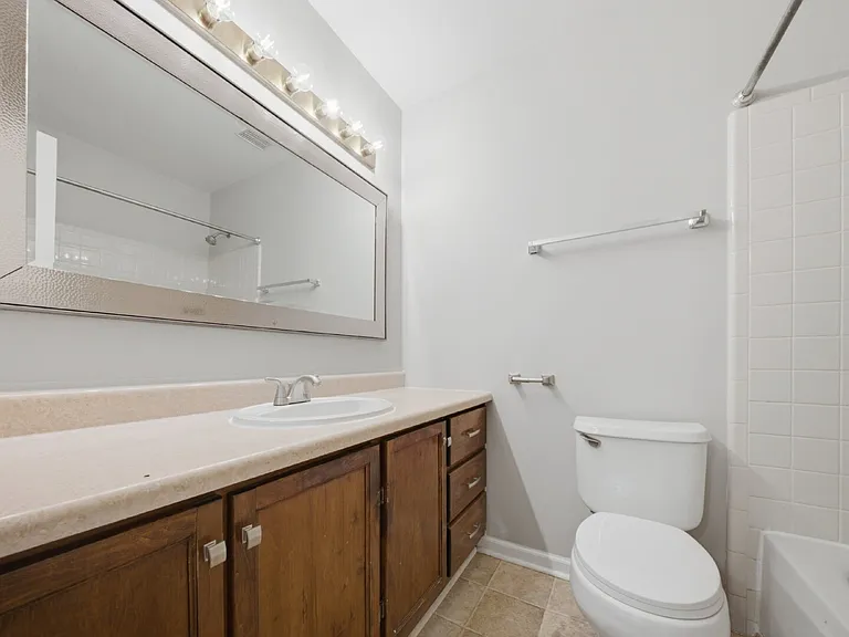 4800 Leah Ln — Photo 13