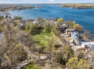 185 Lakeview Ave, Tonka Bay, MN 55331