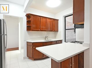 21-62 Crescent St #8, Astoria, NY 11105