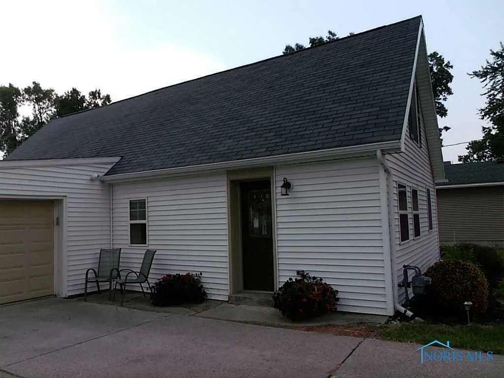 505 Harefoote St photo 1