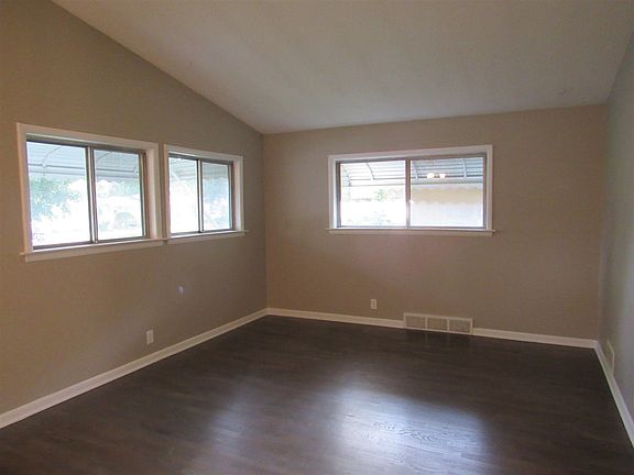2nd image of 519 Juniper Dr