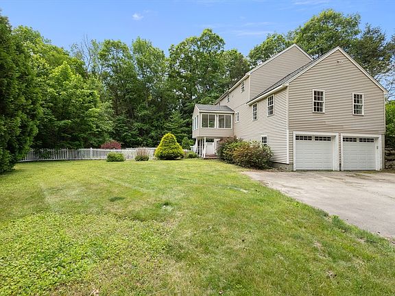4th image of 140 Paradise Ln