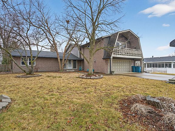 3rd image of 1380 Sommerset Way