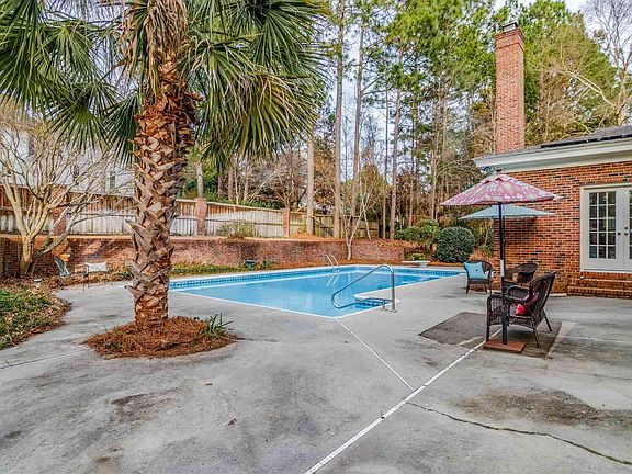 4th image of 205 Aiken Hunt Cir