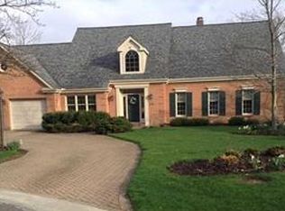 218 Virginia Manor Dr, Pittsburgh, PA 15215