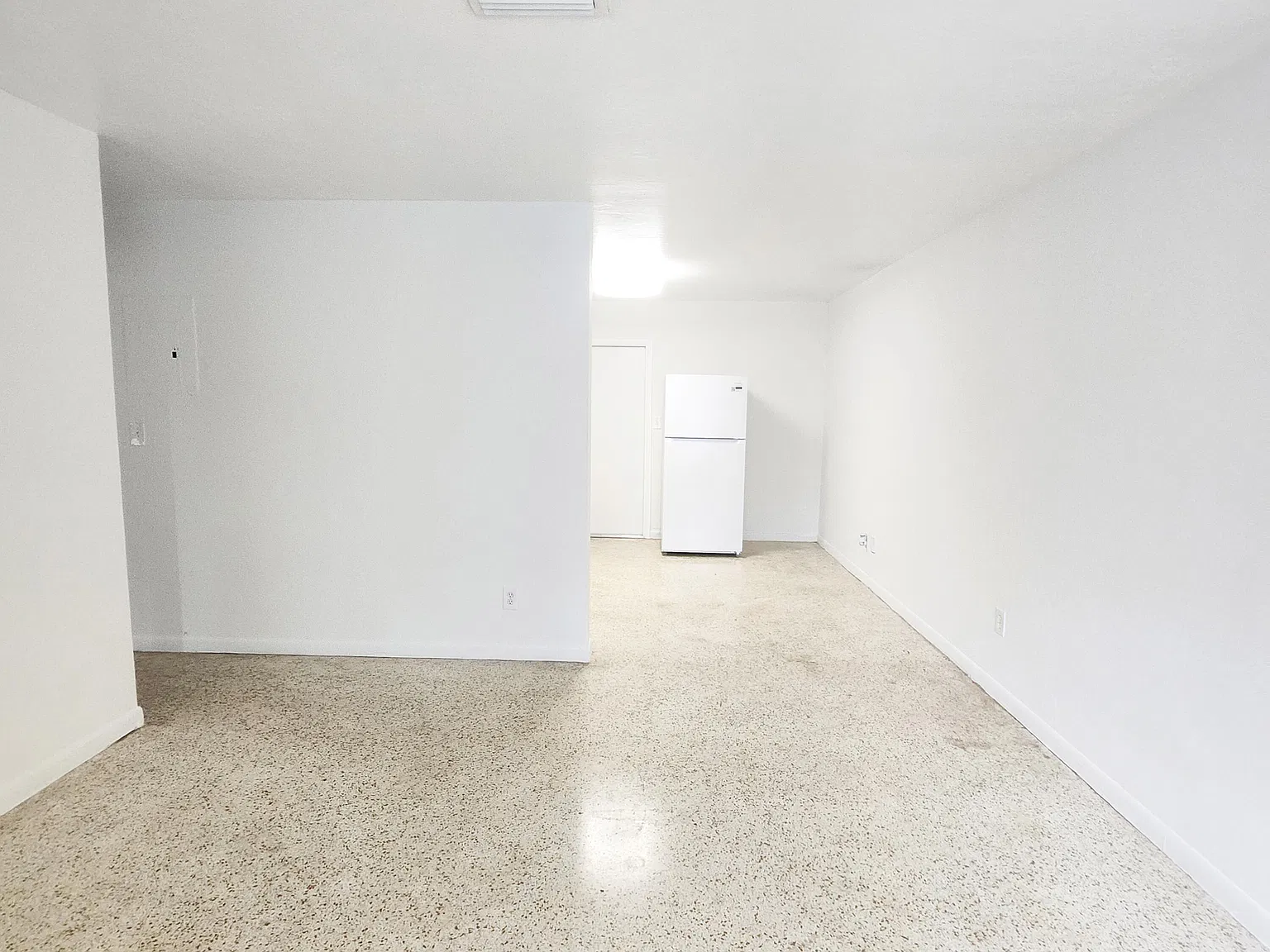 2 bed, 1.0 bath, 780 sqft, $1,950 — Photo 4