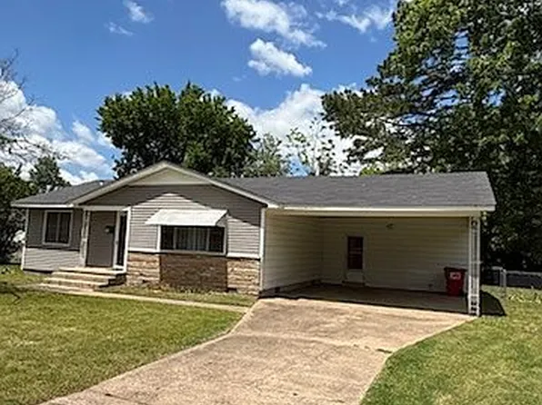 316 Vine St, Dardanelle, AR 72834