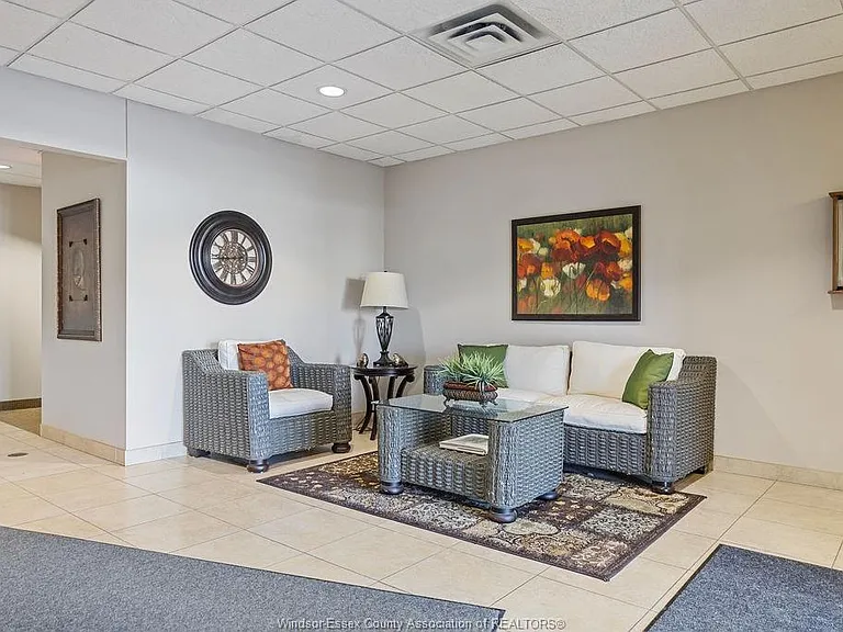 325 Village Grove Dr #409 — Photo 22