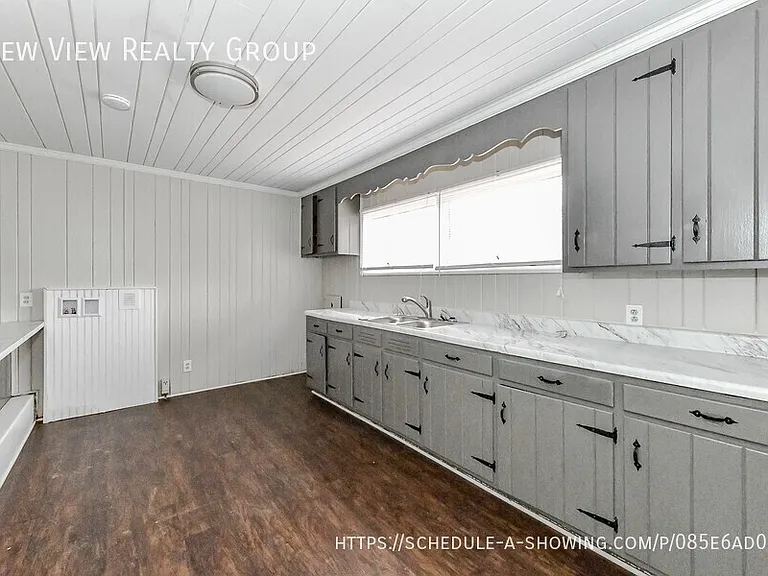 217 Bennett St — Photo 27