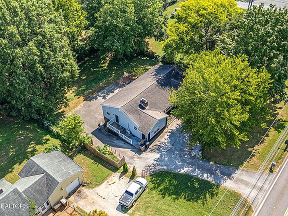 4th image of 3810 Buffat Mill Rd