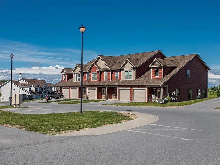 Preserve at Autumn Ridge Apartments — Photo 20
