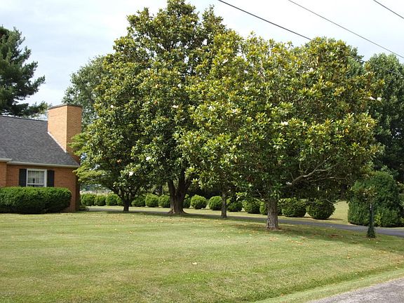 4th image of 2241 Pleasant Hill Dr