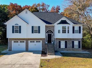 131 Granny Smith Dr SE, Calhoun, GA 30701