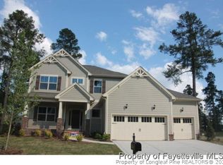 2413 Thorngrove 48 Ct, Fayetteville, NC 28303