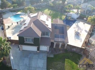 6101 Bay Club Ct, Bakersfield, CA 93312