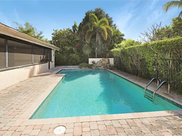 9924 NW 17th St, Coral Springs, FL 33071