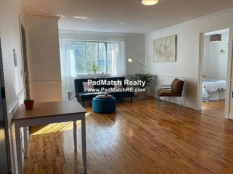 2 bed, 700 sqft, $2,750 — Photo 1