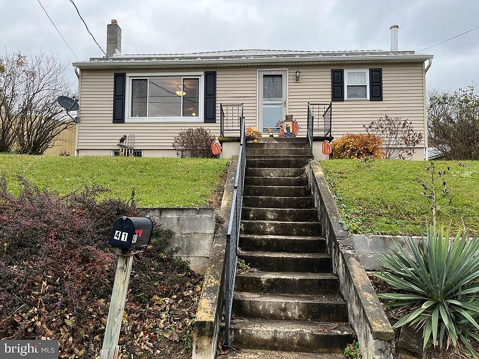 1st image of 41 N Kish St