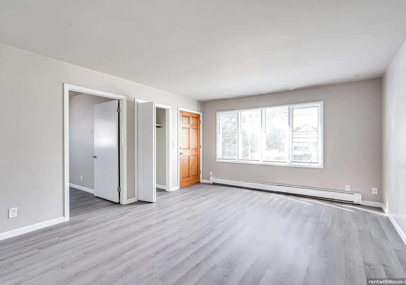 1214 Mount Vernon Street — Photo 2