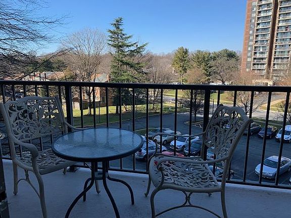 3rd image of 7420 Westlake Ter APT 409